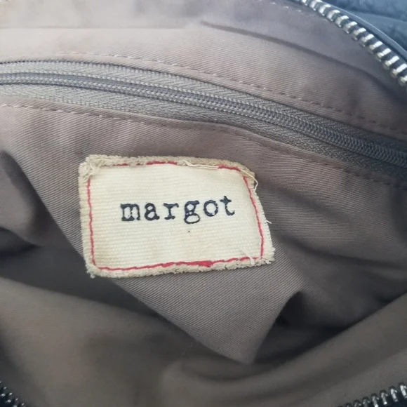 Margot, Black Leather Crossbody Bag - Picture 7 of 7